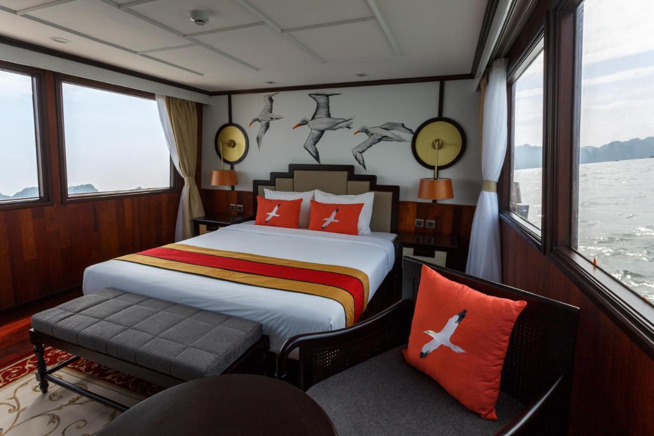 Emeraude Classic Cruises Hạ Long-öböl Kültér fotó