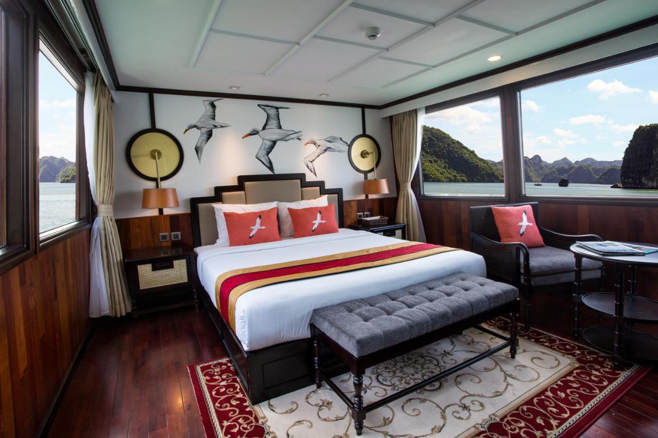 Emeraude Classic Cruises Hạ Long-öböl Kültér fotó