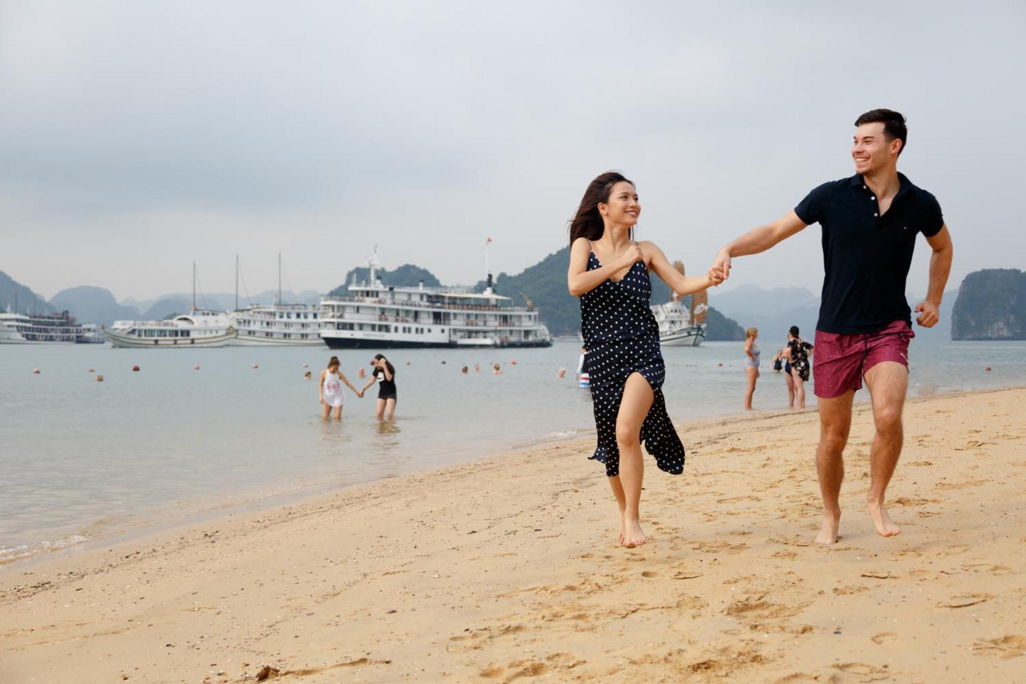 Emeraude Classic Cruises Hạ Long-öböl Kültér fotó