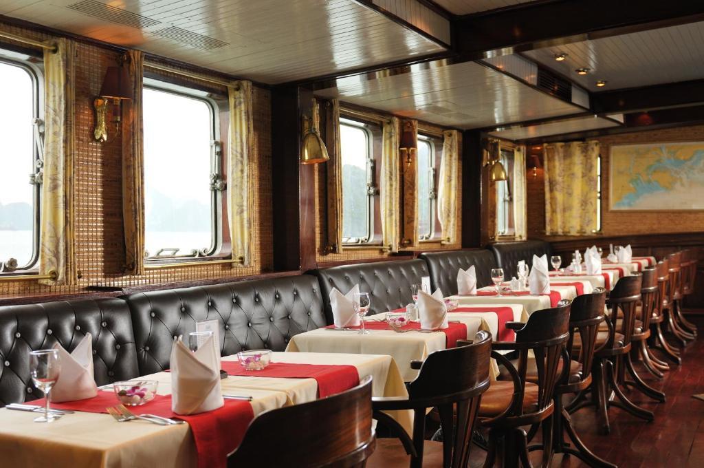 Emeraude Classic Cruises Hạ Long-öböl Kültér fotó