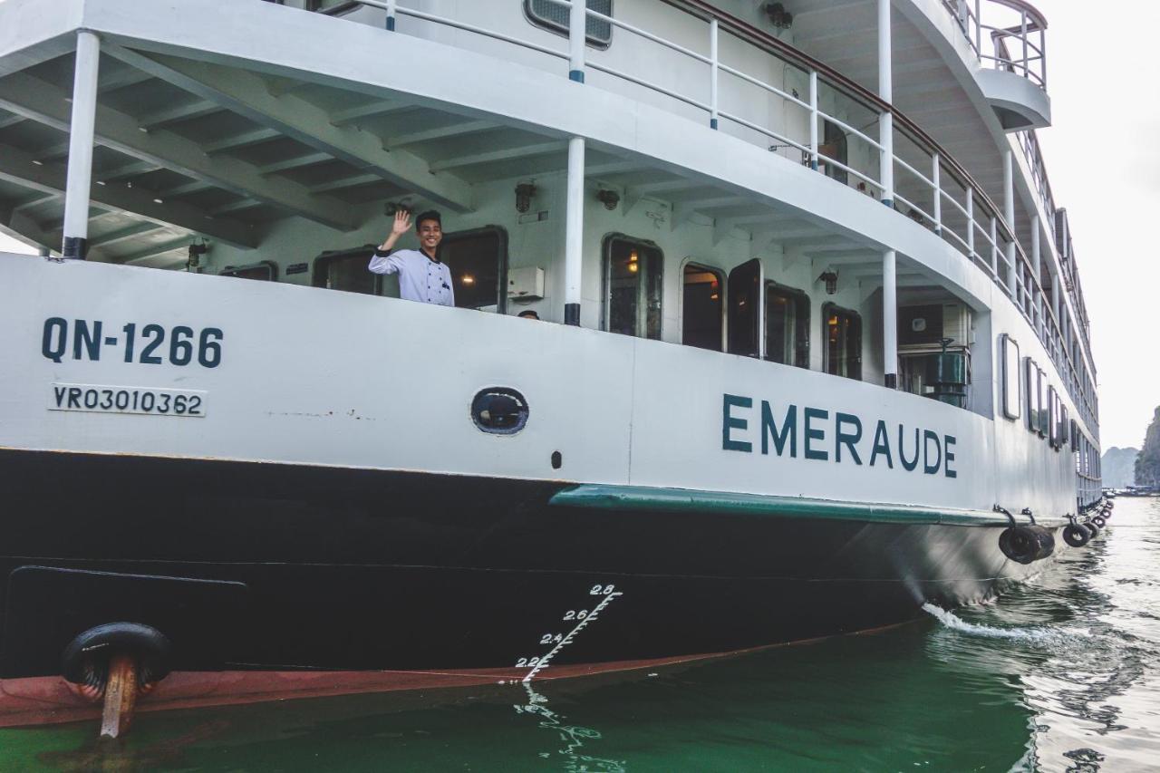 Emeraude Classic Cruises Hạ Long-öböl Kültér fotó