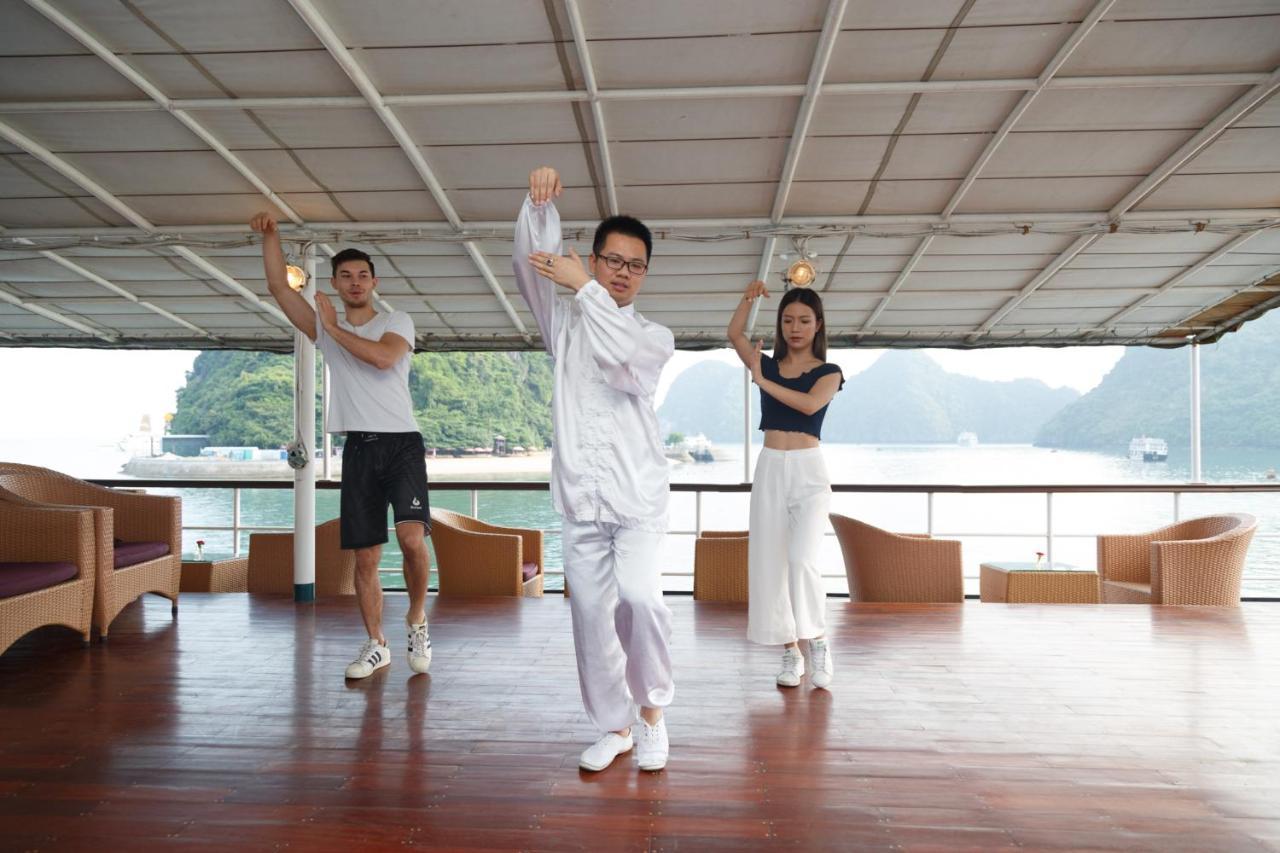 Emeraude Classic Cruises Hạ Long-öböl Kültér fotó